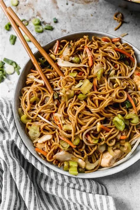 Chow Mein – nouilles sautées