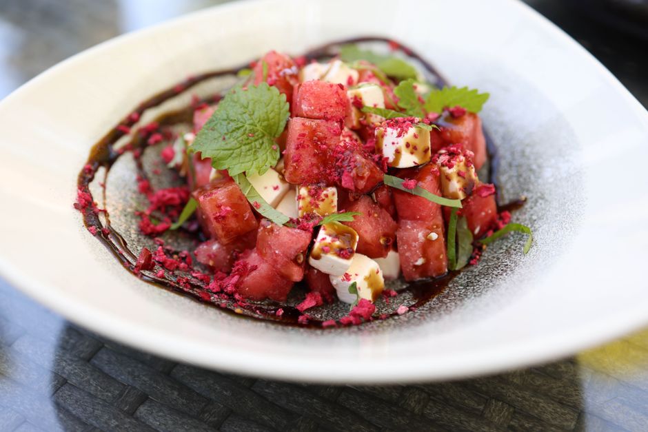 Salade de pastèque, feta et menthe — photo du plat