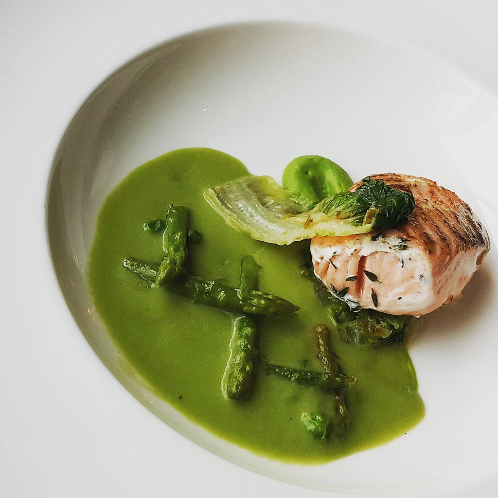 Velouté d'asperges vertes au parmesan — photo du plat